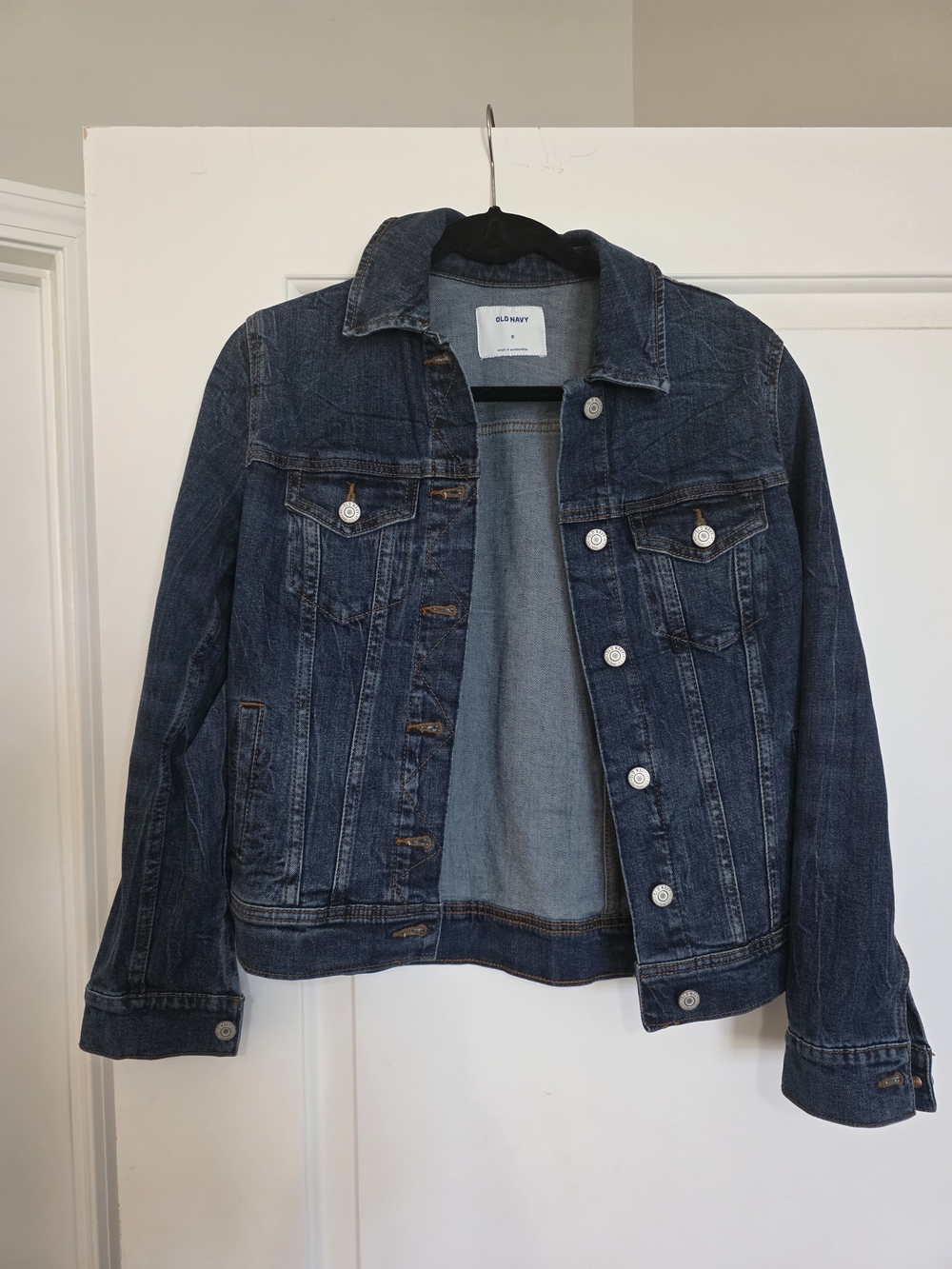 Old Navy Small, Dark Wash Denim Jacket